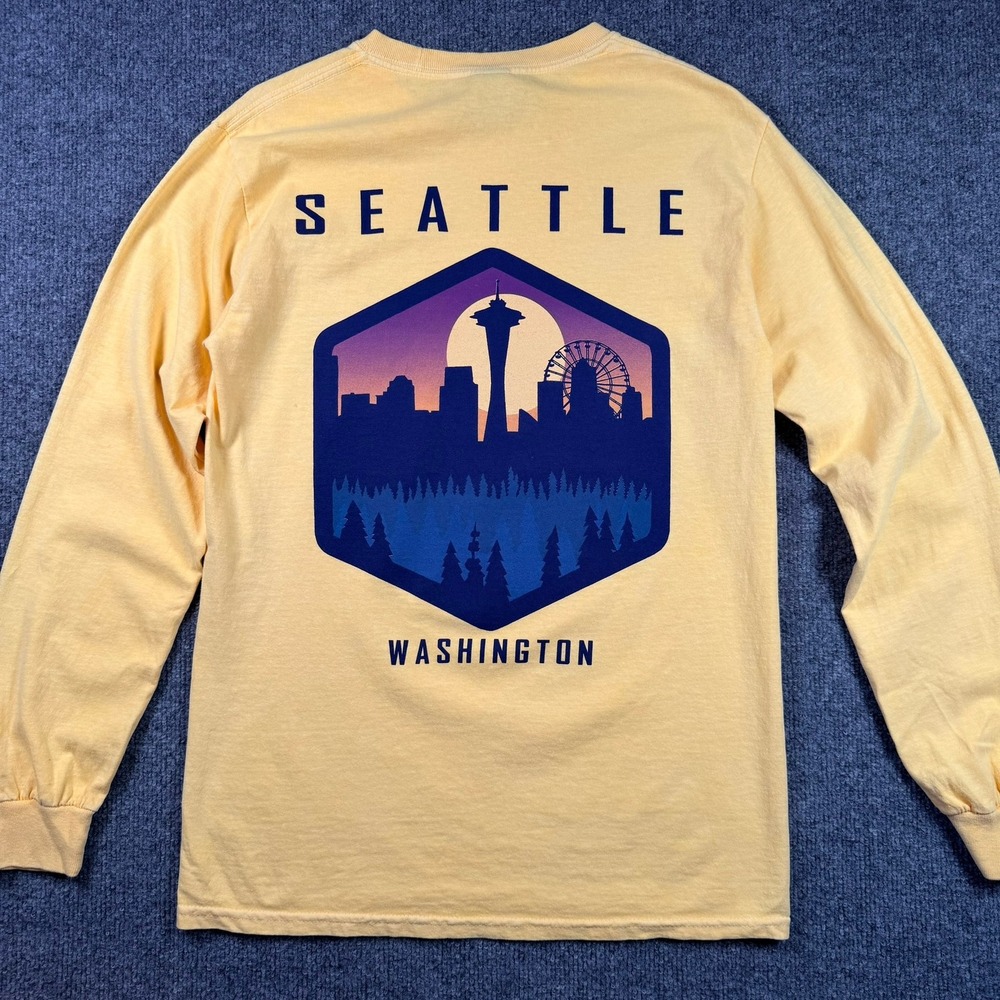 Seattle Washington Long Sleeve Gildan Shirt Small Yellow Graphic Tee PNW Skyline